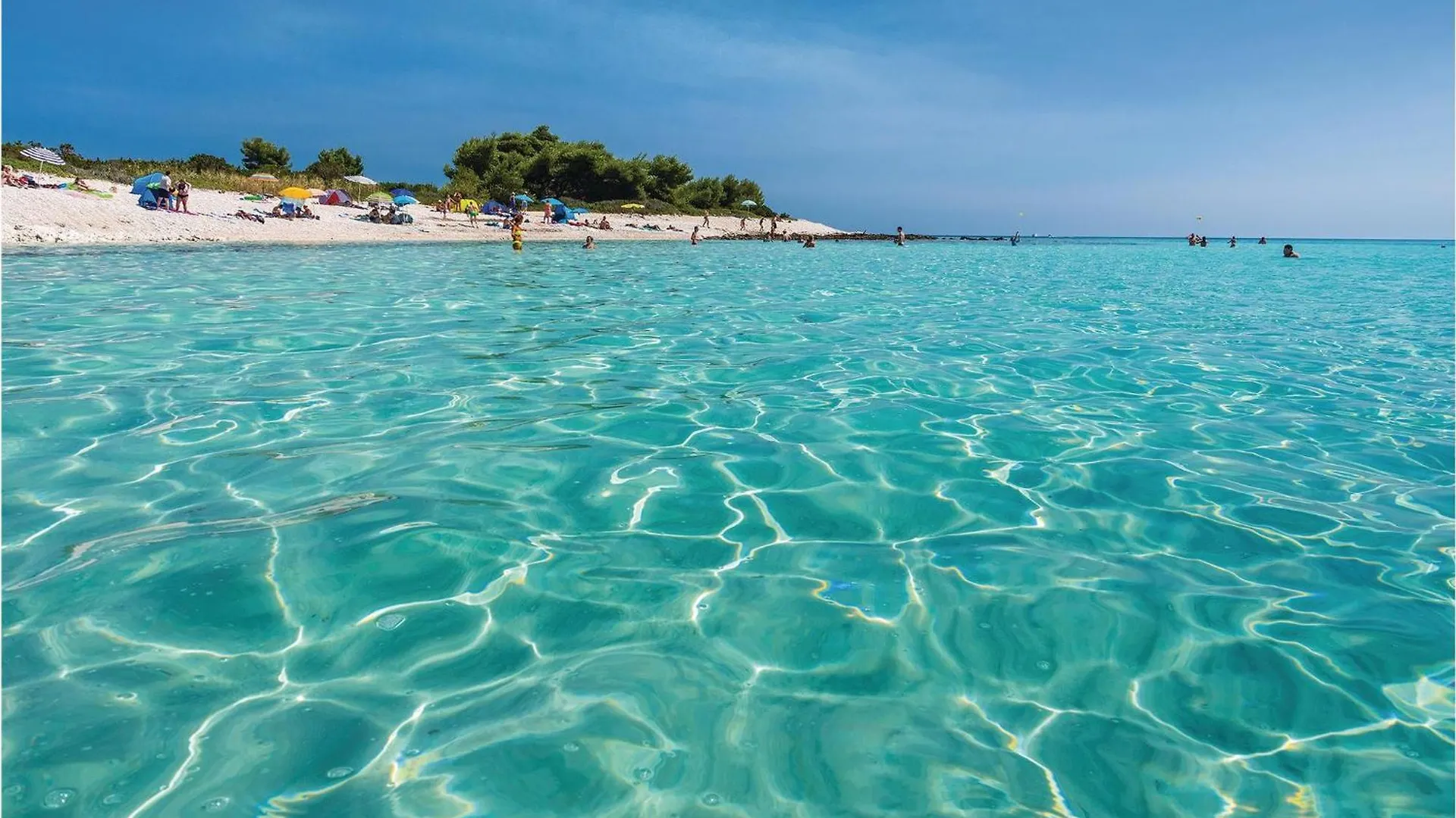 2 Bedroom Beach Front Home In Sali Kroatien